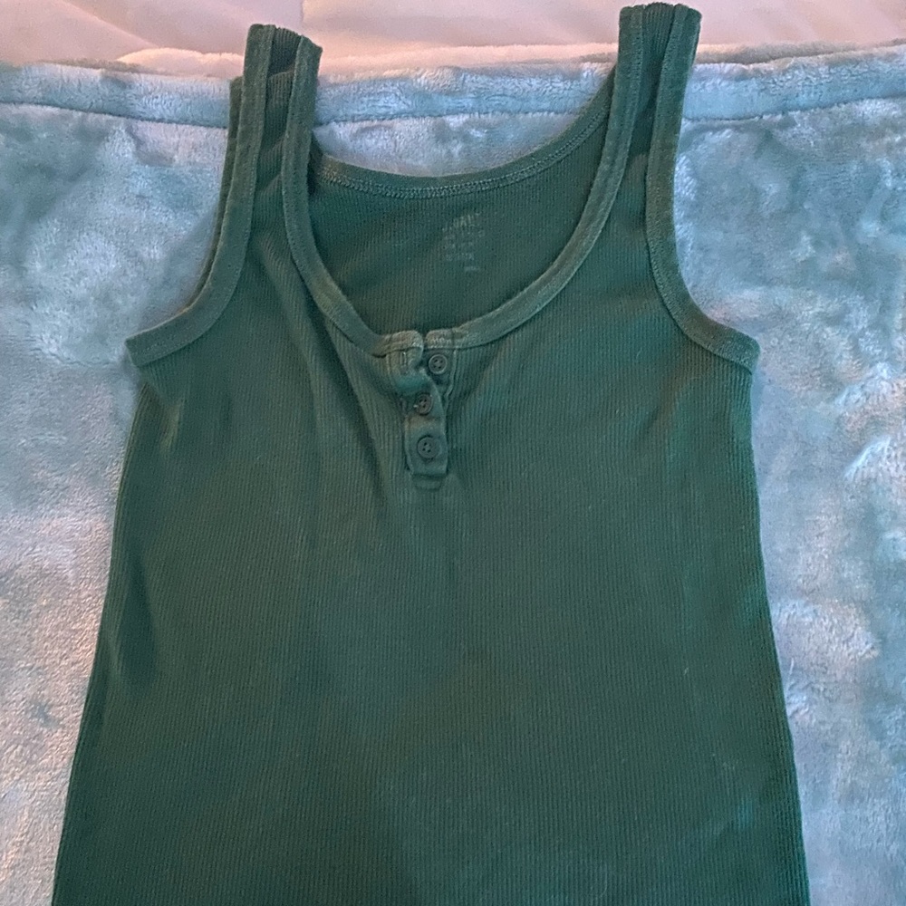 J.GALT TANK TOP FROM BRANDY MELVILLE GREEN!